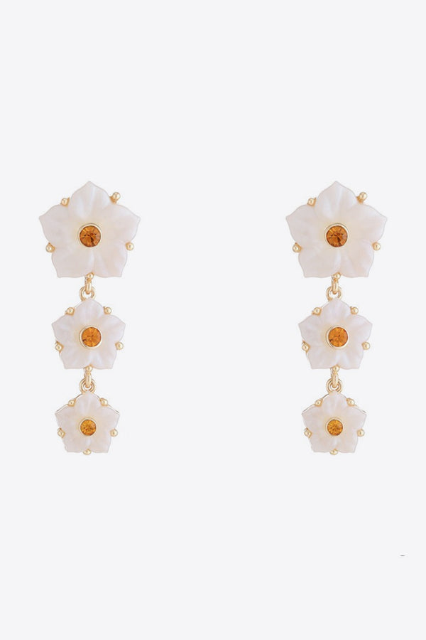 Contrast Resin Flower Earrings